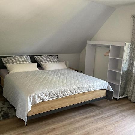 Neu Ferienwohnung Hofmann Husum  Esterno foto